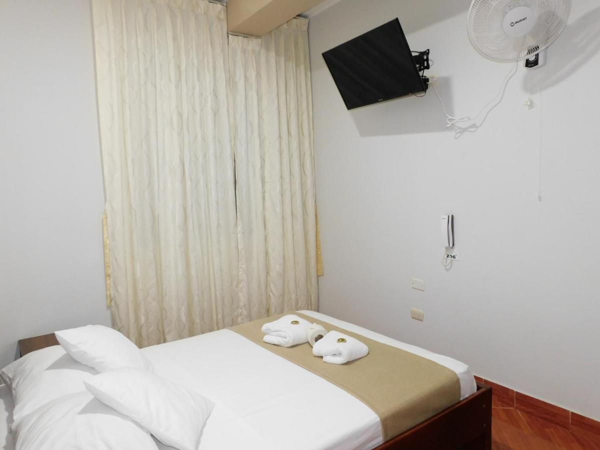 Hotel Tambopata Inn Puerto Maldonado Eksteriør bilde